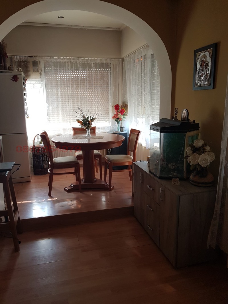 Продава ЕТАЖ ОТ КЪЩА, гр. Силистра, Център