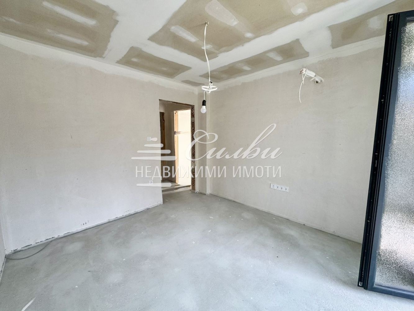 Продава 3-СТАЕН, гр. Шумен, Военно училище, снимка 3 - Апартаменти - 52602544