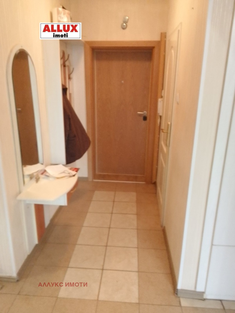 Продава 3-СТАЕН, гр. Русе, Възраждане, снимка 10 - Апартаменти - 53357263