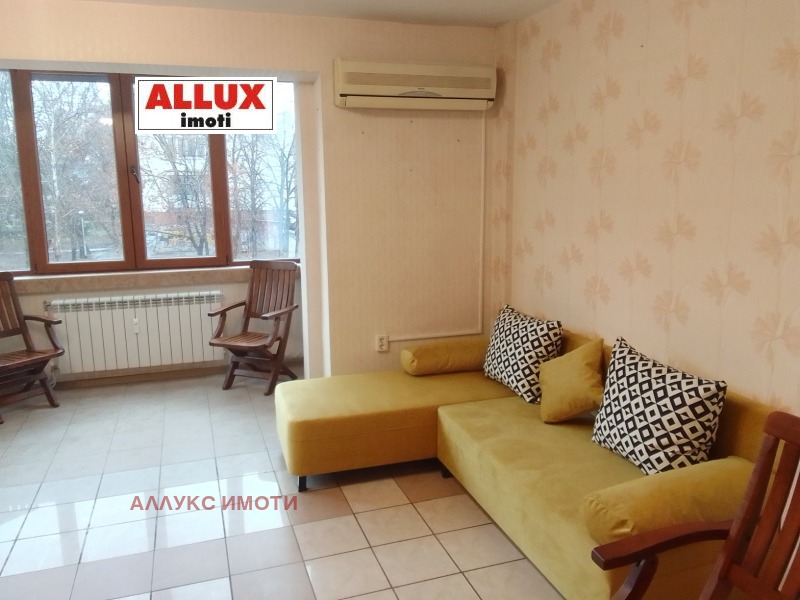 Продава 3-СТАЕН, гр. Русе, Възраждане, снимка 11 - Апартаменти - 53357263