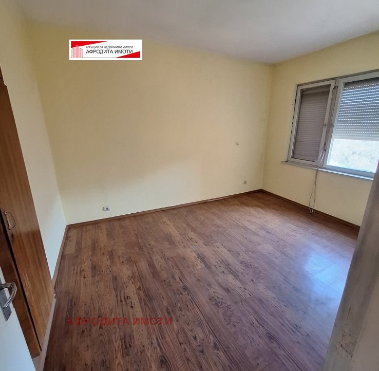 Продава 3-СТАЕН, гр. Стара Загора, Център, снимка 3 - Апартаменти - 54080490