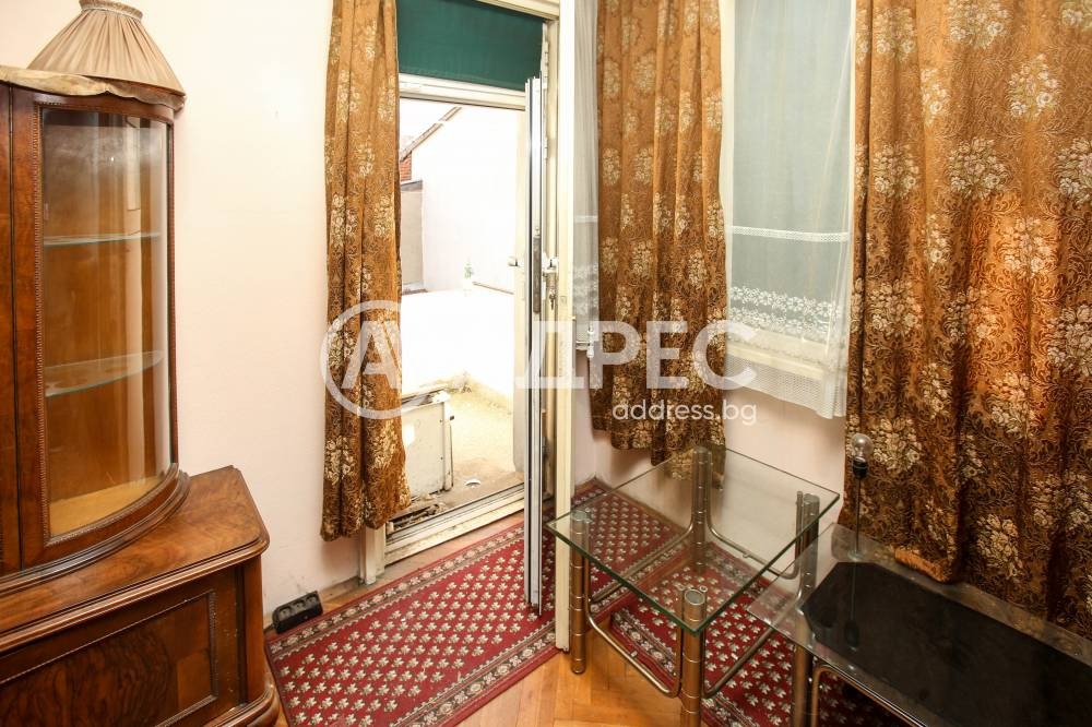 Продава 3-СТАЕН, гр. София, Банишора, снимка 3 - Апартаменти - 54110946