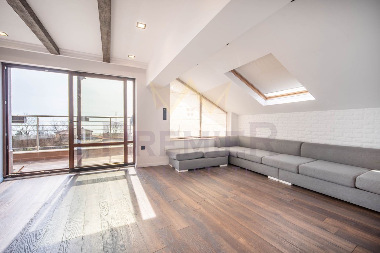 Продава 3-СТАЕН, гр. Варна, м-т Горна Трака, снимка 4 - Апартаменти - 54366615