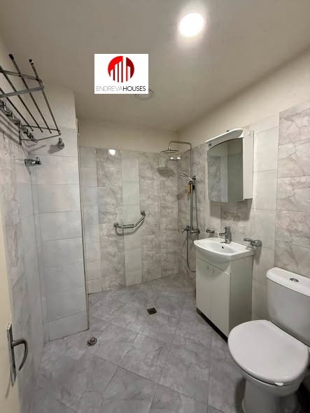 Продава АТЕЛИЕ, ТАВАН, гр. София, Зона Б-19