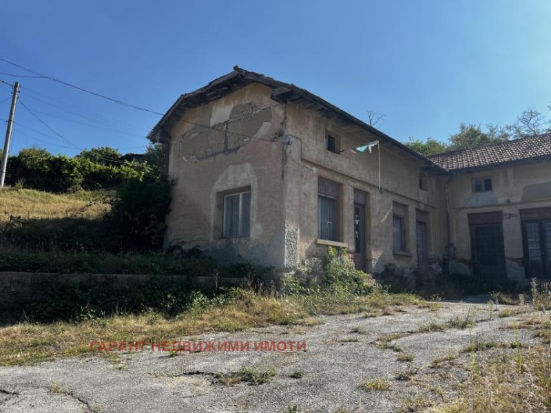 Продава КЪЩА, с. Баланите, област Габрово, снимка 2 - Къщи - 52141696