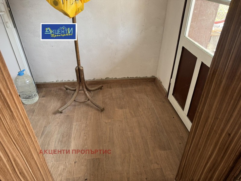 Продава КЪЩА, с. Караисен, област Велико Търново, снимка 15 - Къщи - 53558216