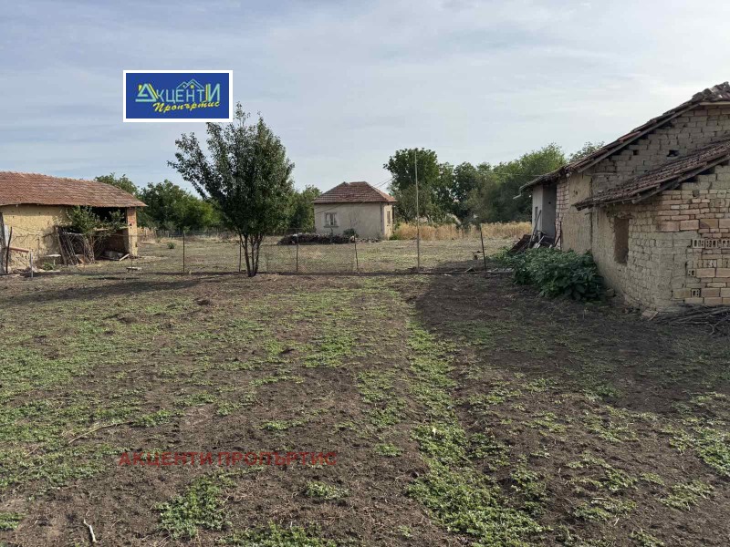 Продава КЪЩА, с. Караисен, област Велико Търново, снимка 2 - Къщи - 53558216