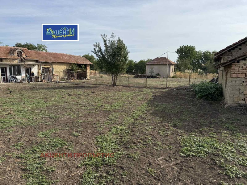 Продава КЪЩА, с. Караисен, област Велико Търново, снимка 3 - Къщи - 53558216