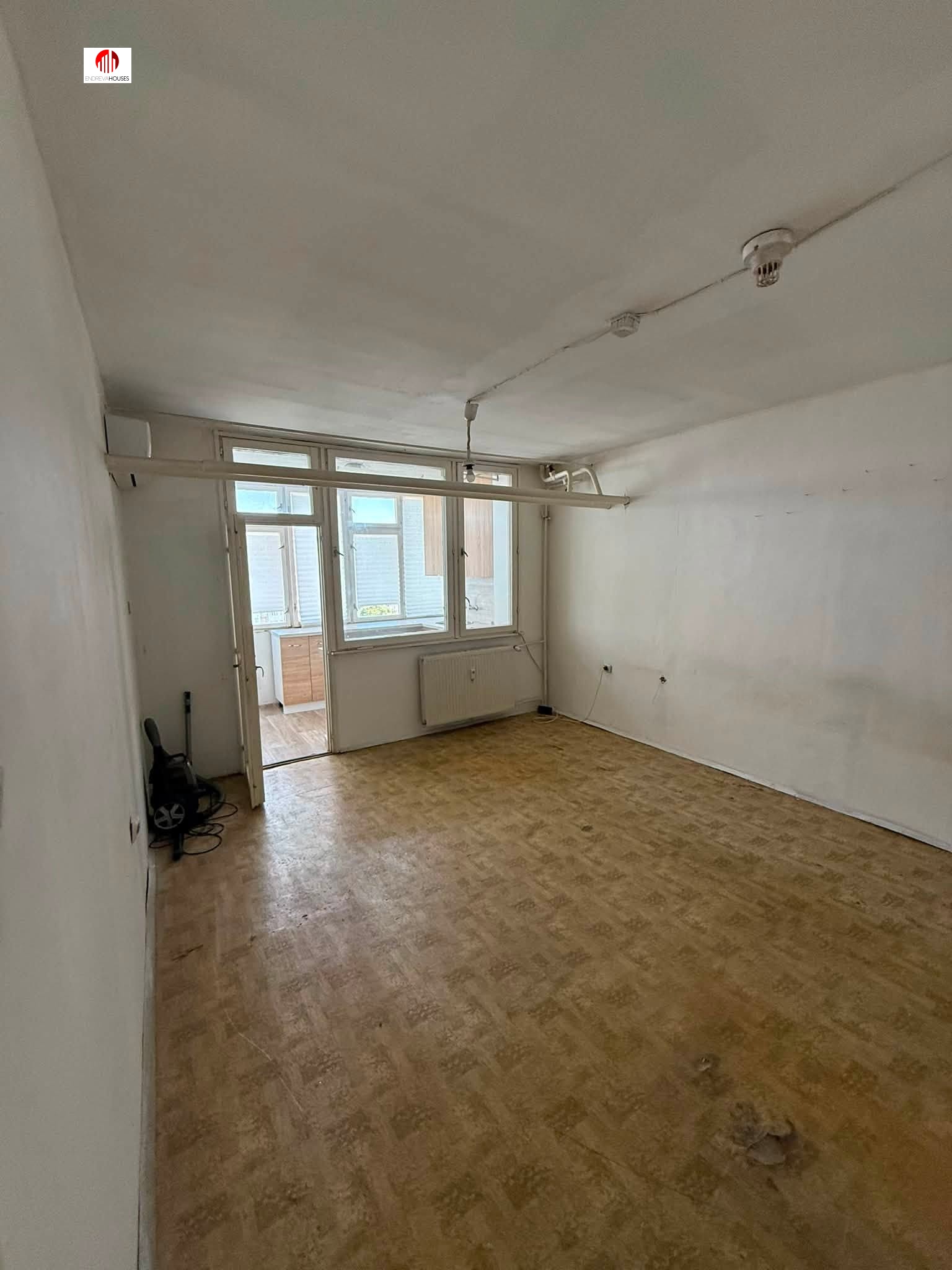 Продава АТЕЛИЕ, ТАВАН, гр. София, Зона Б-19, снимка 8 - Апартаменти - 56033028
