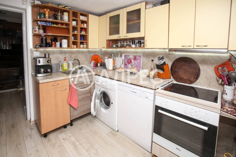 Продава КЪЩА, гр. София, с. Кокаляне, снимка 11 - Къщи - 53520161