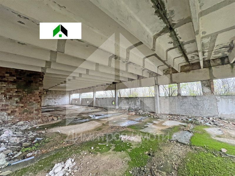 Продава СКЛАД, с. Никола Козлево, област Шумен, снимка 4 - Складове - 52586509