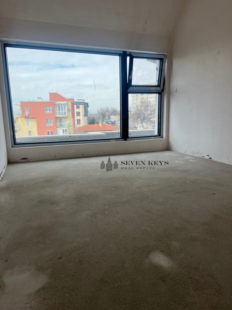 Продава 3-СТАЕН в град Варна, Бриз - 101 кв.м / 199 000 € » 389 210.17 лв., СЕДЕМ КЛЮЧА НЕДВИЖИМИ ИМОТИ