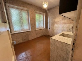 3 makuuhuonetta Grivitsa, Šumen 3