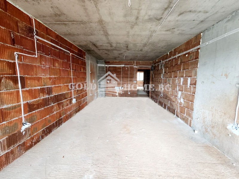 For Sale  2 bedroom Plovdiv , Hristo Smirnenski , 102 sq.m | 97586493 - image [2]