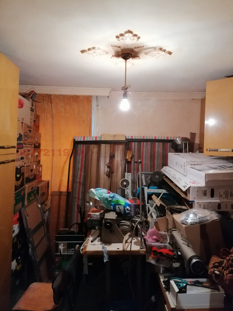 Продава ЕТАЖ ОТ КЪЩА, гр. Ловеч, Червен бряг