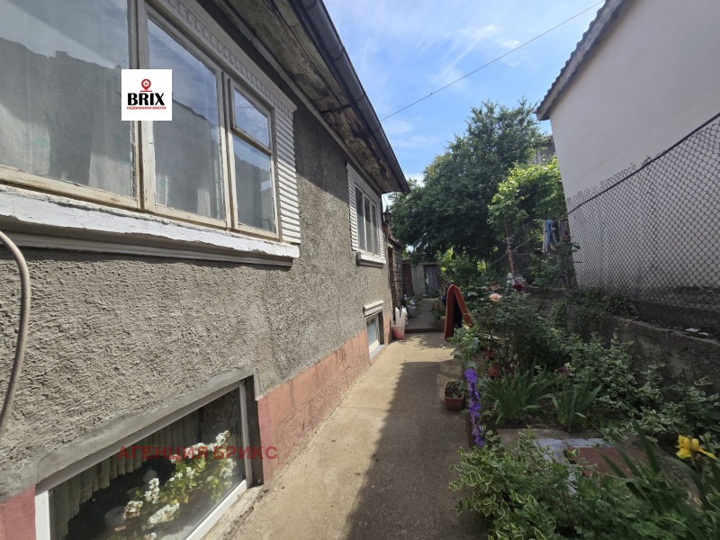 Na prodej  Dům Ruse , Družba 2 , 54 m2 | 54870656