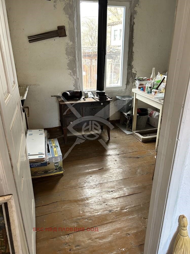 Продава КЪЩА, с. Свежен, област Пловдив, снимка 12 - Къщи - 54348481