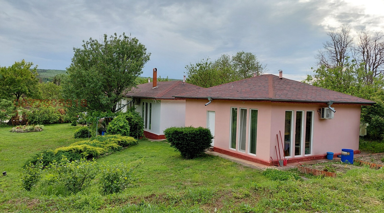 Продава КЪЩА, с. Одринци, област Добрич, снимка 4 - Къщи - 55776713