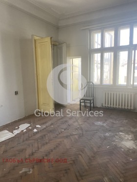 3+ camere da letto Tsentar, Sofia 7