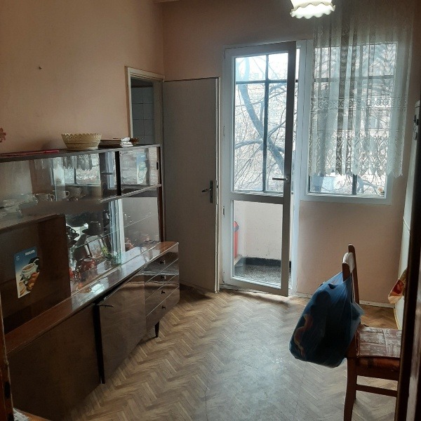 Продава  2-стаен град Пловдив , Изгрев , 63 кв.м | 12318366