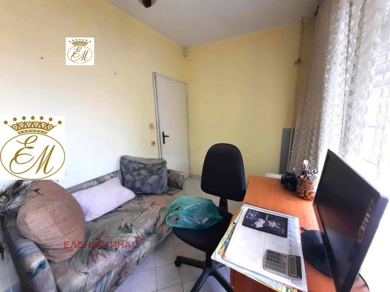 Продава 4-СТАЕН, гр. Шумен, Център, снимка 4 - Апартаменти - 52547357