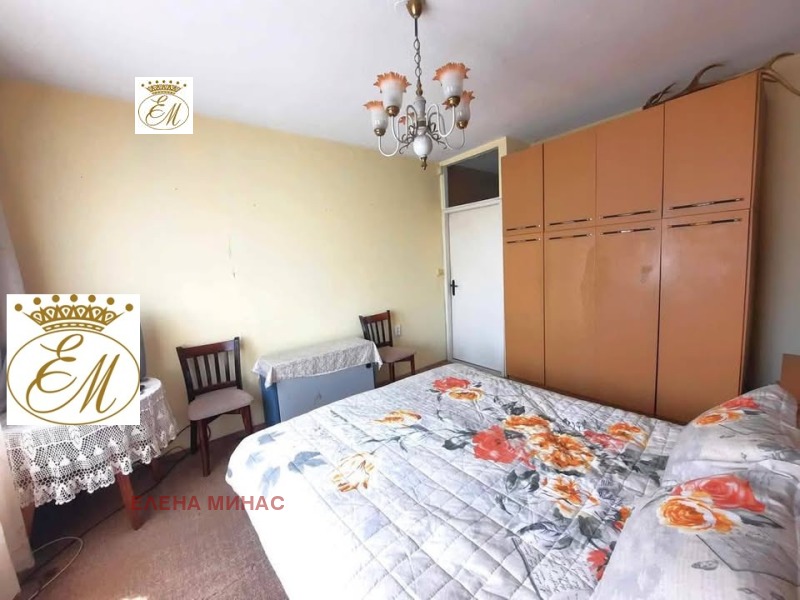 Продава 4-СТАЕН, гр. Шумен, Център, снимка 11 - Апартаменти - 52547357