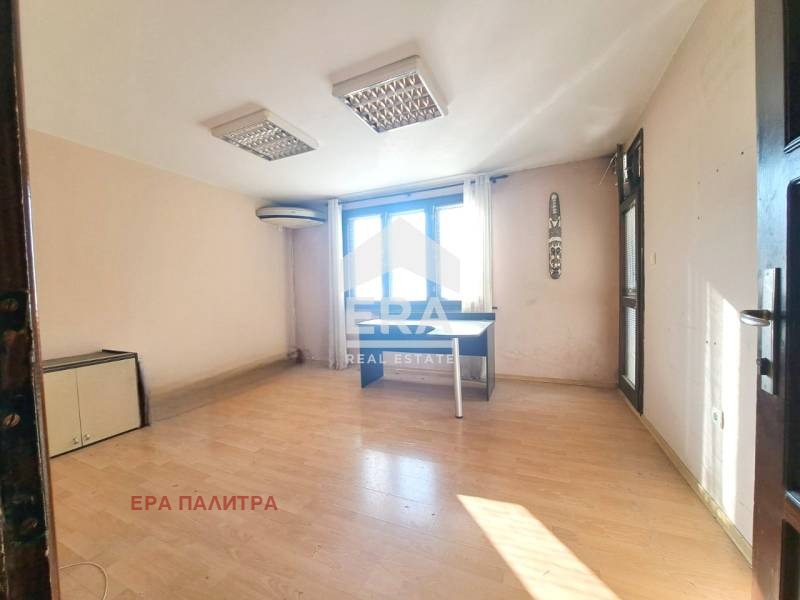 Продава  Многостаен град Бургас , Център , 138 кв.м | 12986683 - изображение [10]