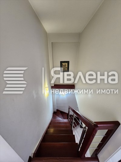Продава МНОГОСТАЕН, гр. София, Център, снимка 9 - Апартаменти - 54361218