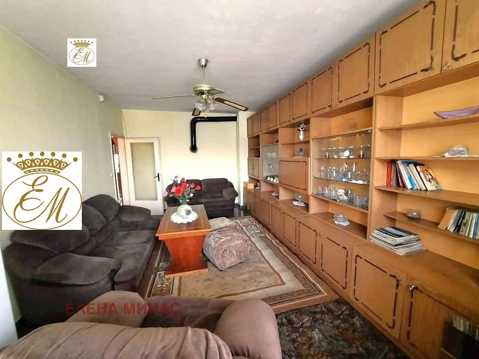 Продава 4-СТАЕН, гр. Шумен, Център, снимка 2 - Апартаменти - 52547357