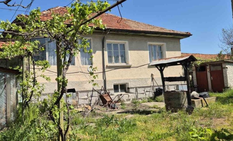 Продава КЪЩА в област Пловдив, с. Ръжево Конаре - 144 кв.м / 49 500 € » 96 813.59 лв., ПЕПА АНГЕЛОВА НЕДВИЖИМИ ИМОТИ