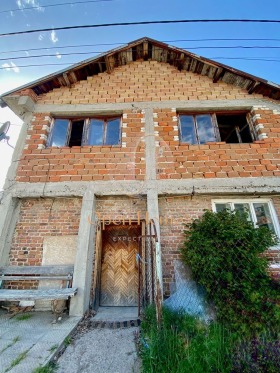 Продажба на имоти в с. Стряма, област Пловдив - изображение 11 