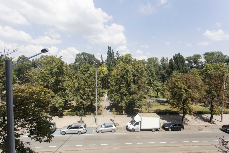 Продава 3-СТАЕН, гр. София, Оборище, снимка 4 - Апартаменти - 52694200