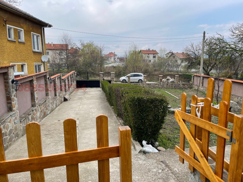 Продава КЪЩА, с. Костенец, област София област, снимка 2 - Къщи - 53251519