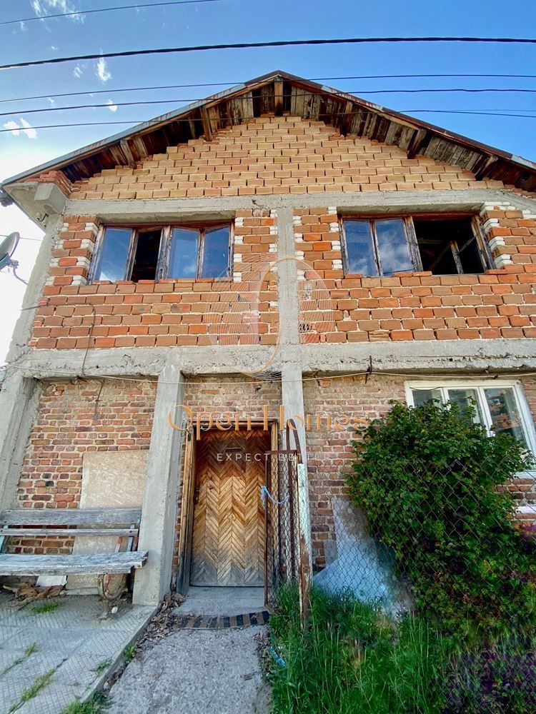 Продава  Къща област Пловдив , с. Стряма , 240 кв.м | 54762787
