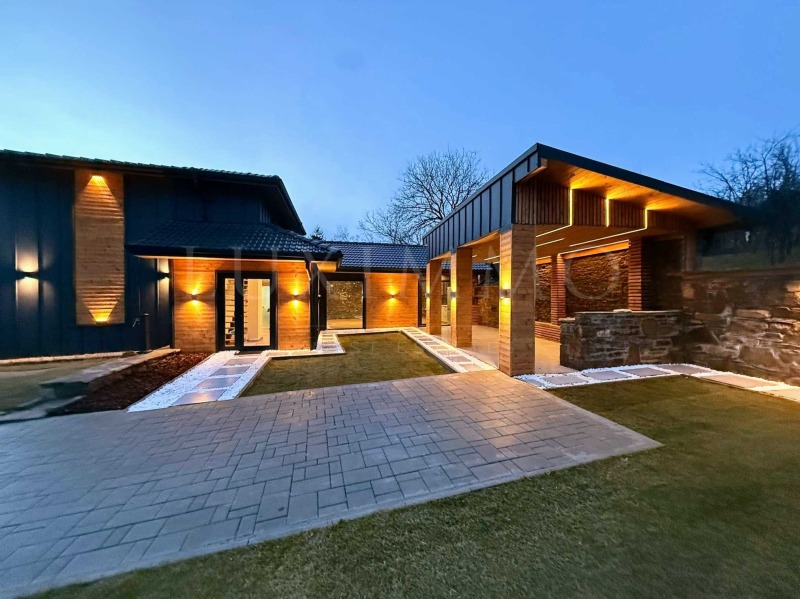 Продава КЪЩА, гр. Троян, област Ловеч, снимка 3 - Къщи - 53431825