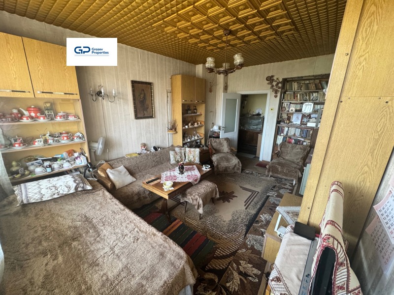 Till salu  2 sovrum Targovistje , Centar , 78 kvm | 85449894