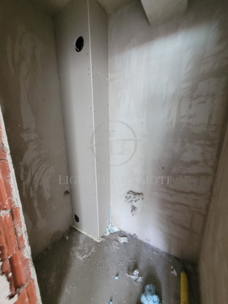 In vendita  2 camere da letto Plovdiv , Iugen , 110 mq | 99411853 - Immagine [8]