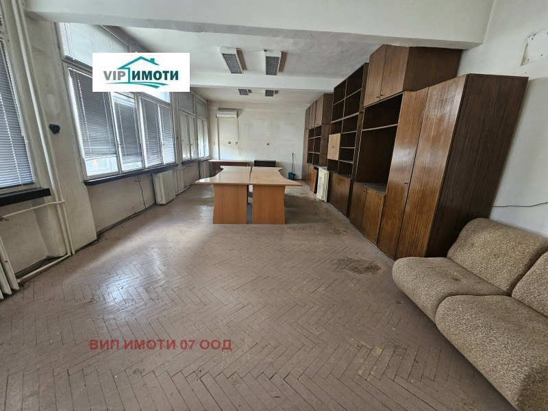 Продава  Многостаен град Ловеч , Широк център , 187 кв.м | 95879011 - изображение [2]