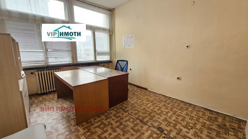 Продава  Многостаен град Ловеч , Широк център , 187 кв.м | 95879011 - изображение [3]