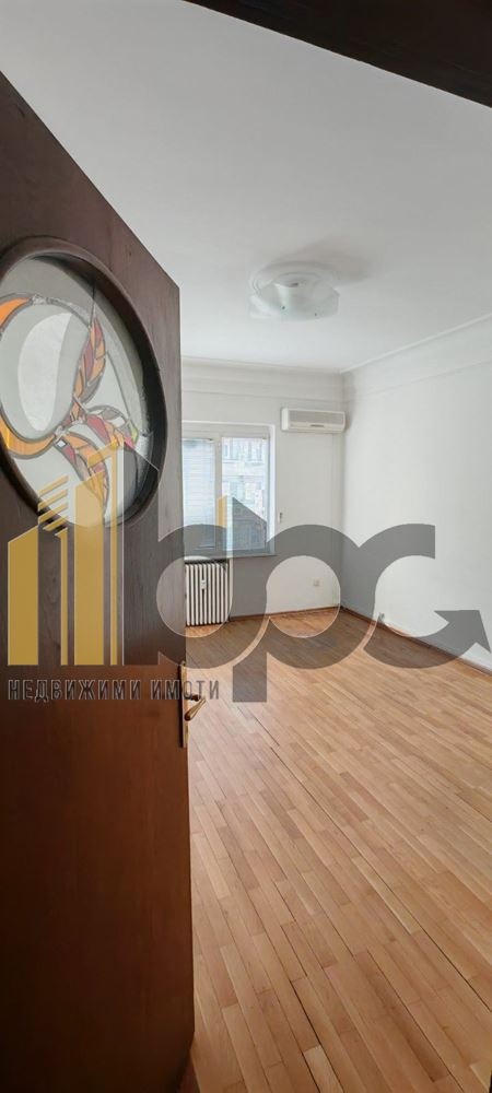 Продава МНОГОСТАЕН, гр. София, Център, снимка 7 - Апартаменти - 56021078