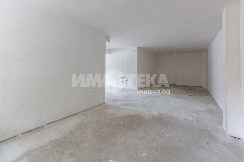 Продава ОФИС, град Варна, Цветен квартал • 129000 € / 252302.07 лв. • 53228808 1