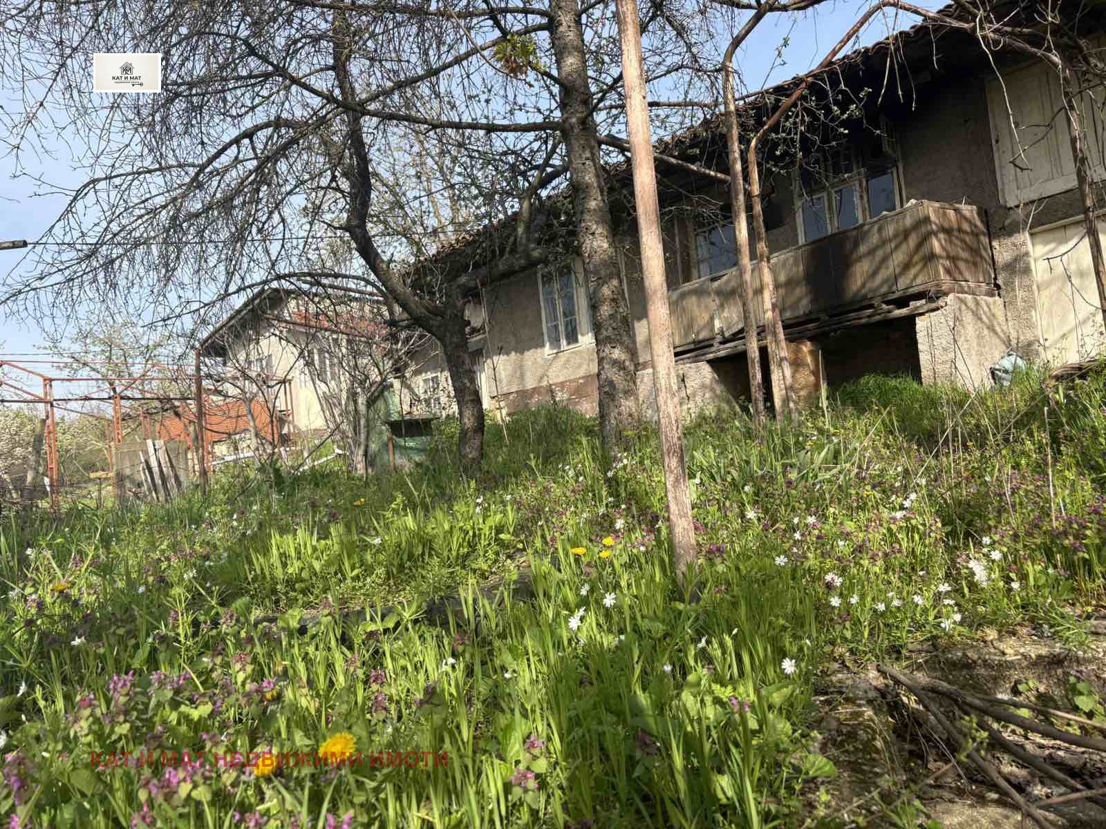 Продава ПАРЦЕЛ, с. Червена вода, област Русе