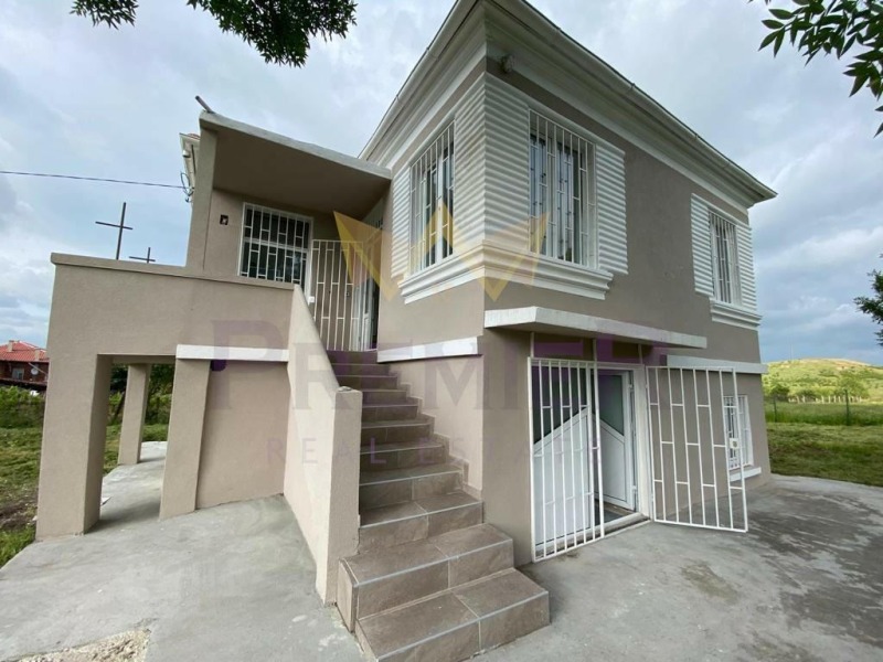 Продава КЪЩА, област Бургас, с. Бата • 110000 € • 70590757 — Holmes.bg