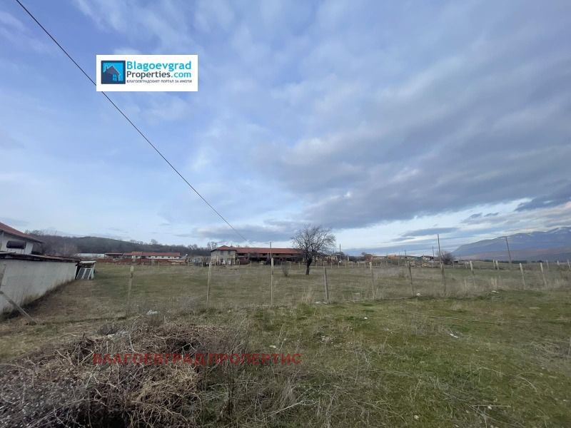 Продава ЗЕМЕДЕЛСКА ЗЕМЯ, с. Боровец, област Кюстендил, снимка 1 - Земеделска земя - 43852646