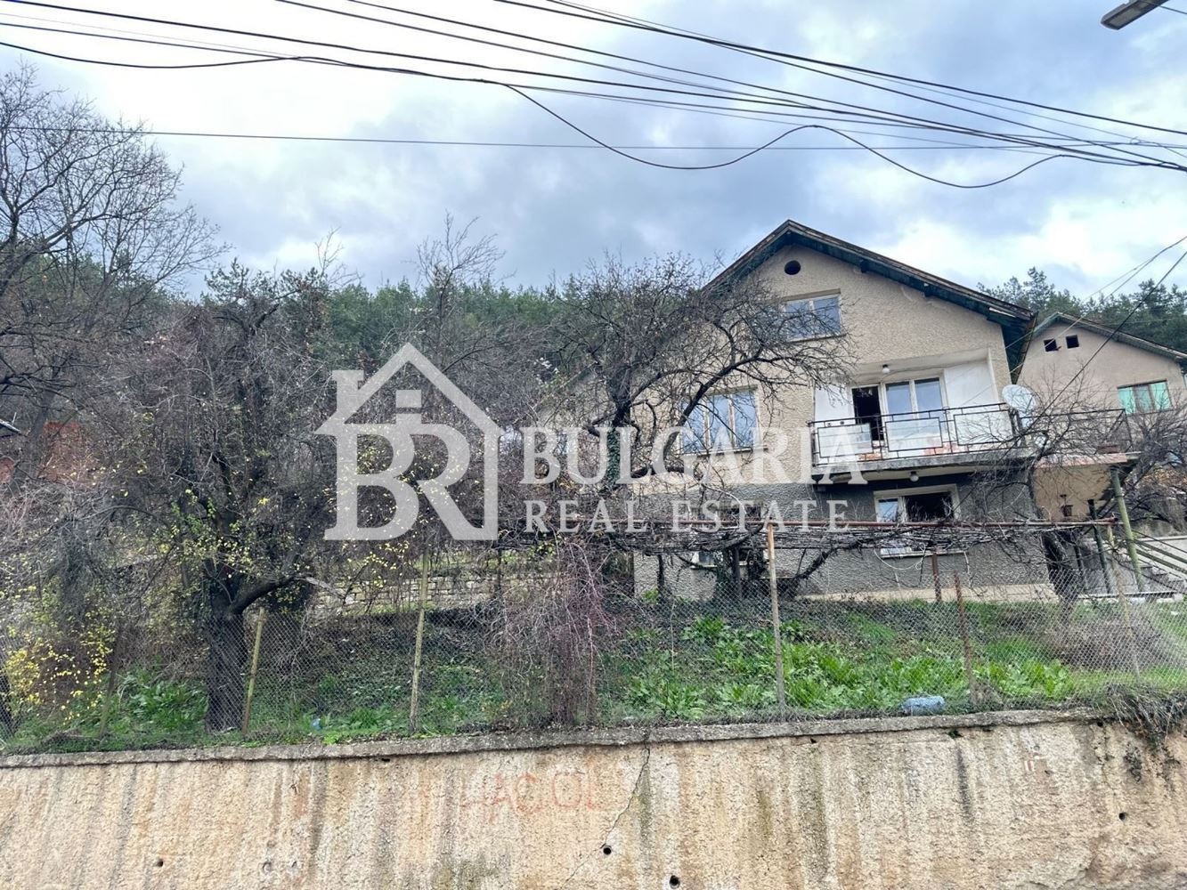 Продава КЪЩА, гр. Своге, област София област