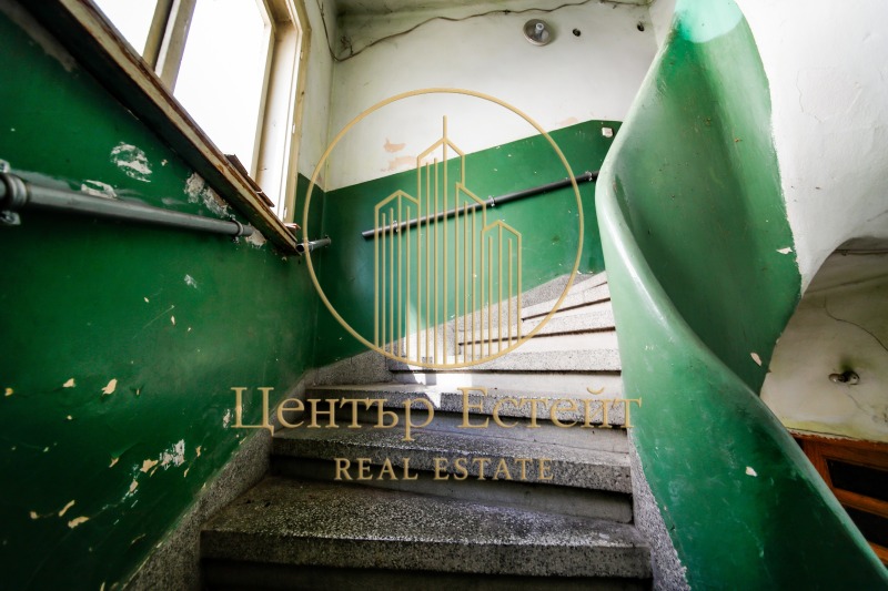 Продава  Етаж от къща град Плевен , Идеален център , 102 кв.м | 36282751 - изображение [13]