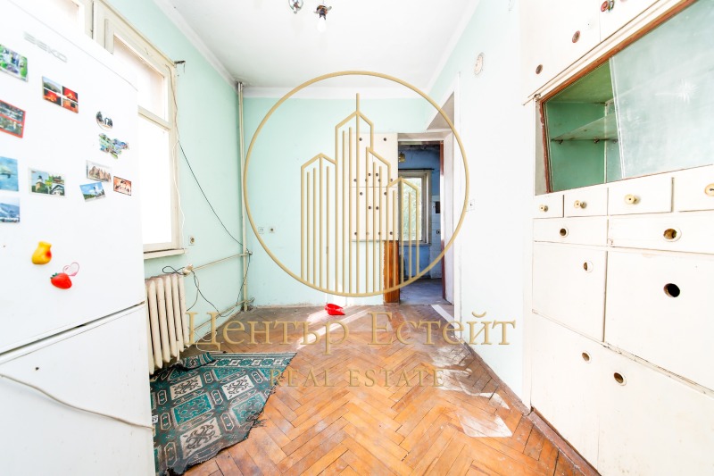 Продава  Етаж от къща град Плевен , Идеален център , 102 кв.м | 36282751 - изображение [10]