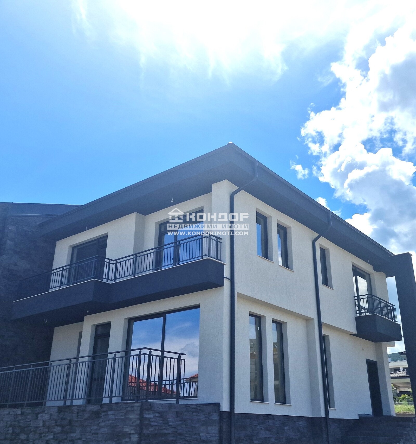 Продава КЪЩА, с. Белащица, област Пловдив