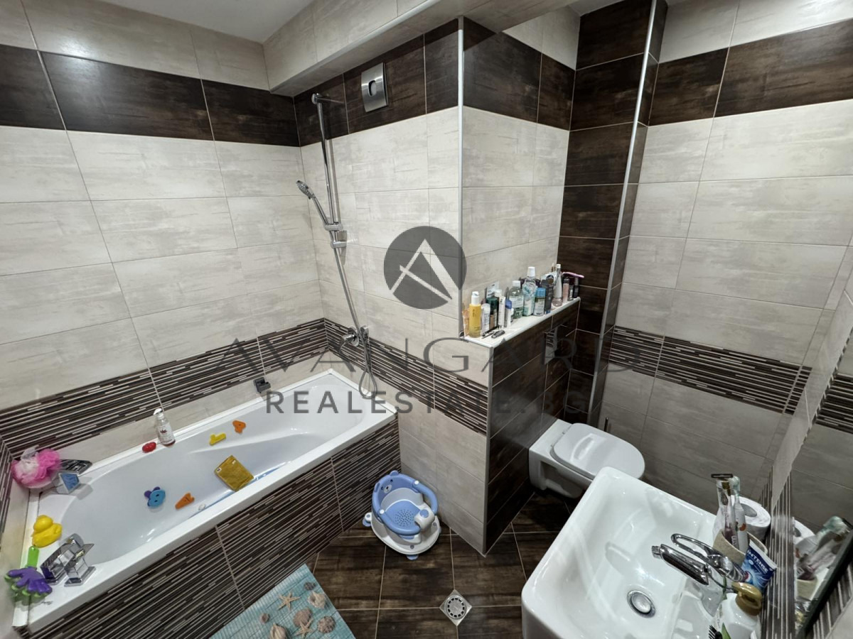 Продава КЪЩА, гр. Пловдив, Остромила, снимка 10 - Къщи - 53901828