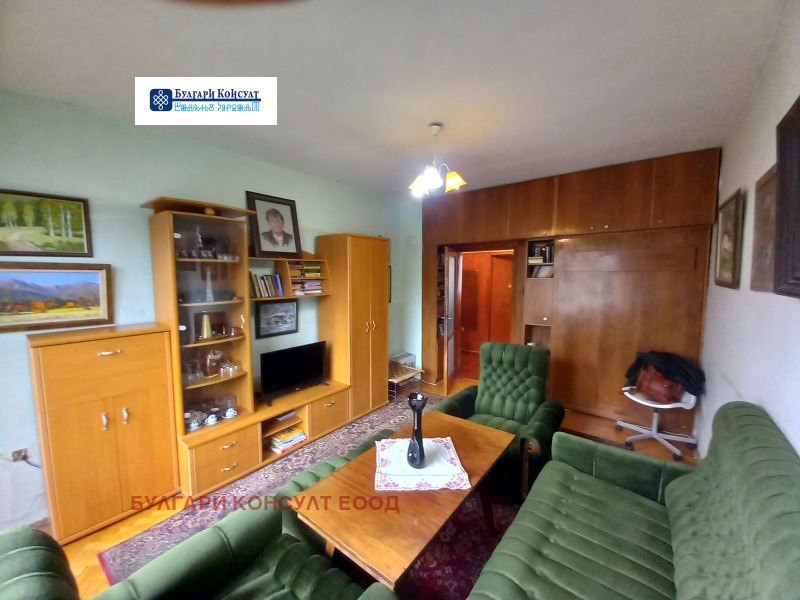 Продава 3-СТАЕН в град София, Толстой - 57 кв.м / 133 754 € » 261 600.09 лв., БУЛГАРИ КОНСУЛТ ЕООД
